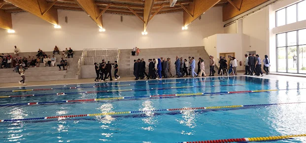 Piscine couverte d’un complexe sportif